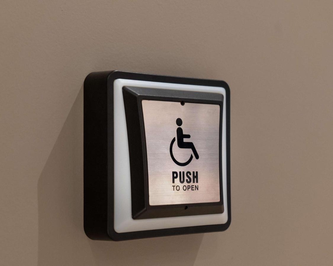 Best Western Plus Market Square Λβιβ Εξωτερικό φωτογραφία